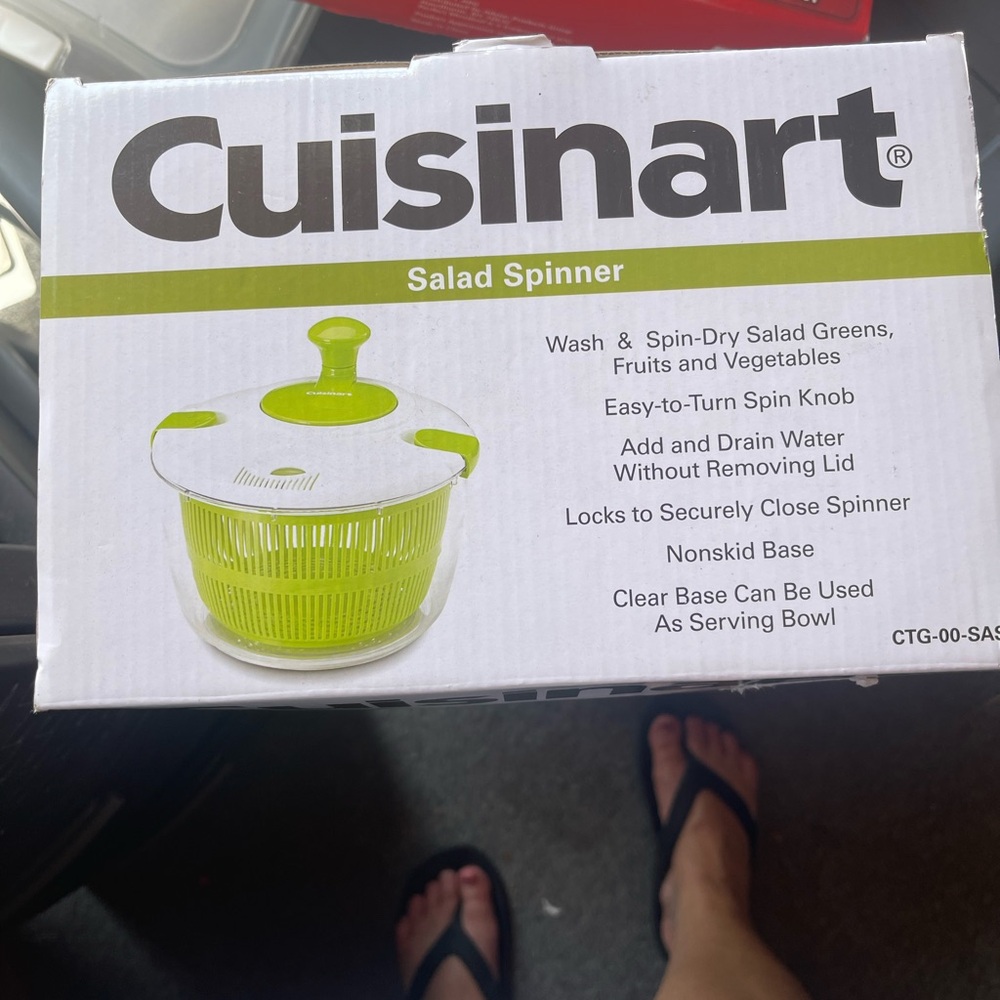 NWT! Cuisinart Green Salad Spinner